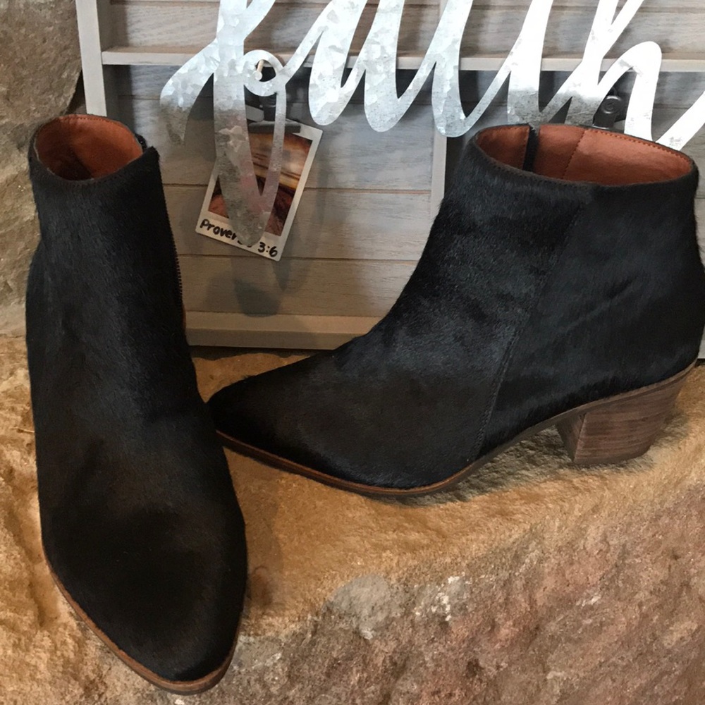 Black calf hair booties, leather upper, by Lucky